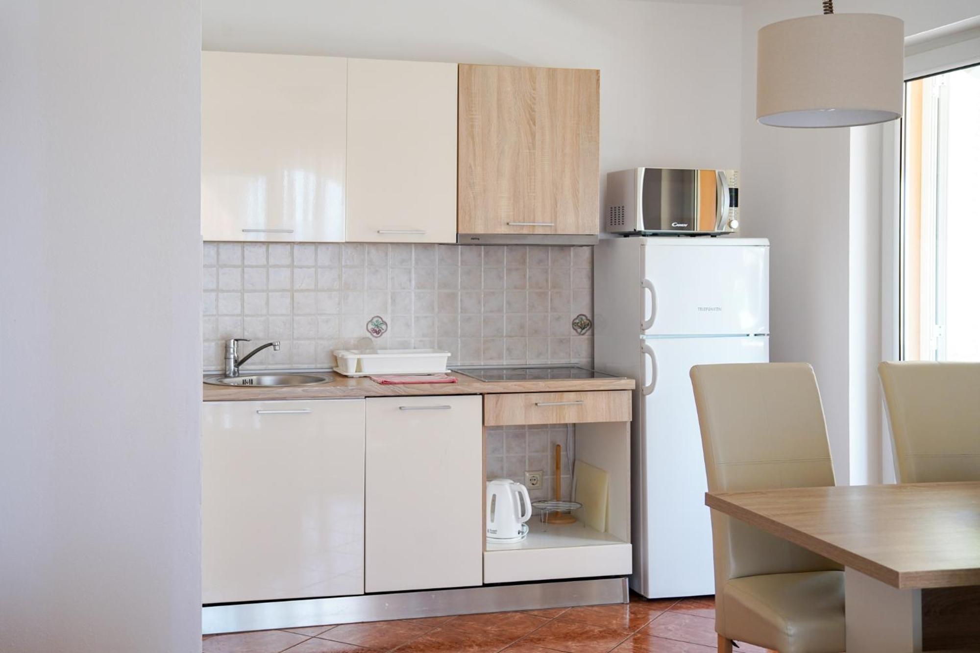 דירות אומיסאליי Apartman Lana מראה חיצוני תמונה
