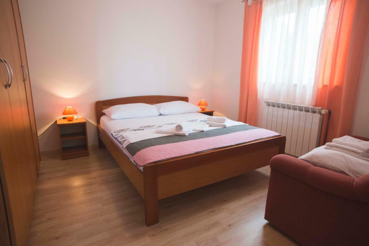 דירות אומיסאליי Apartman Lana מראה חיצוני תמונה