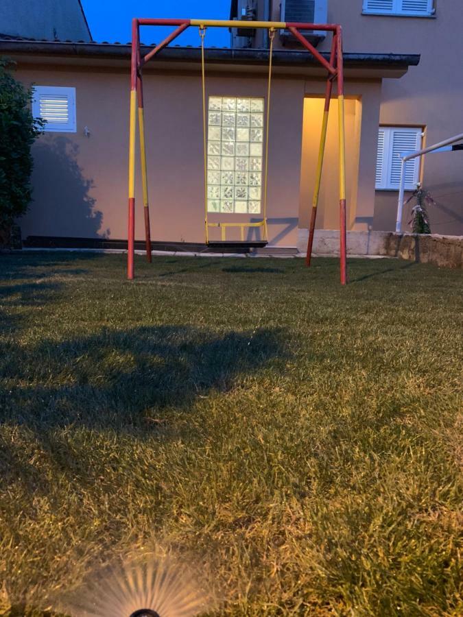 דירות אומיסאליי Apartman Lana מראה חיצוני תמונה